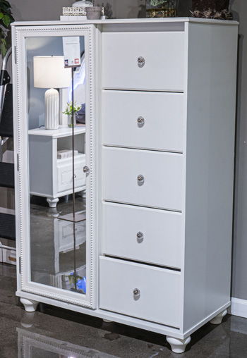 Kozlani - White - Dressing Chest