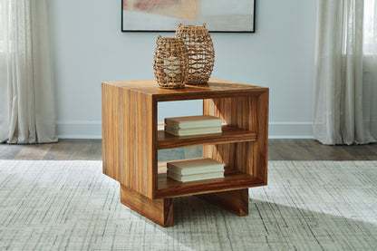 Dressonni - Square End Table - Brown